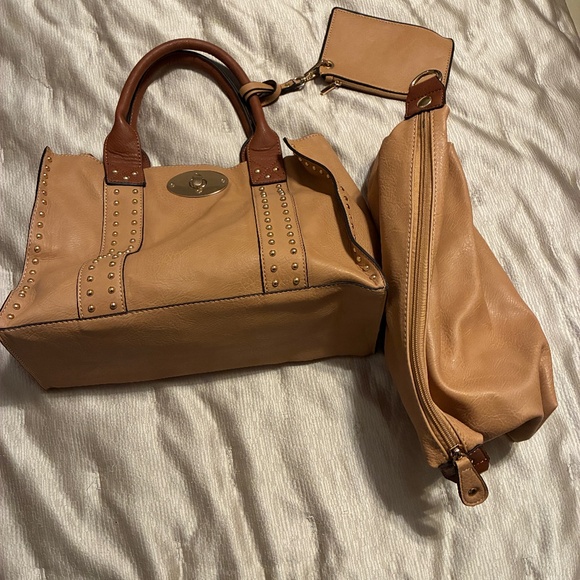 Purse - Picture 1 of 7